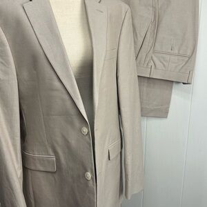 TOMMY HILFIGER Tan 98% Cotton 2 Pc Suit Men's  42L Pants 36W X 34L
